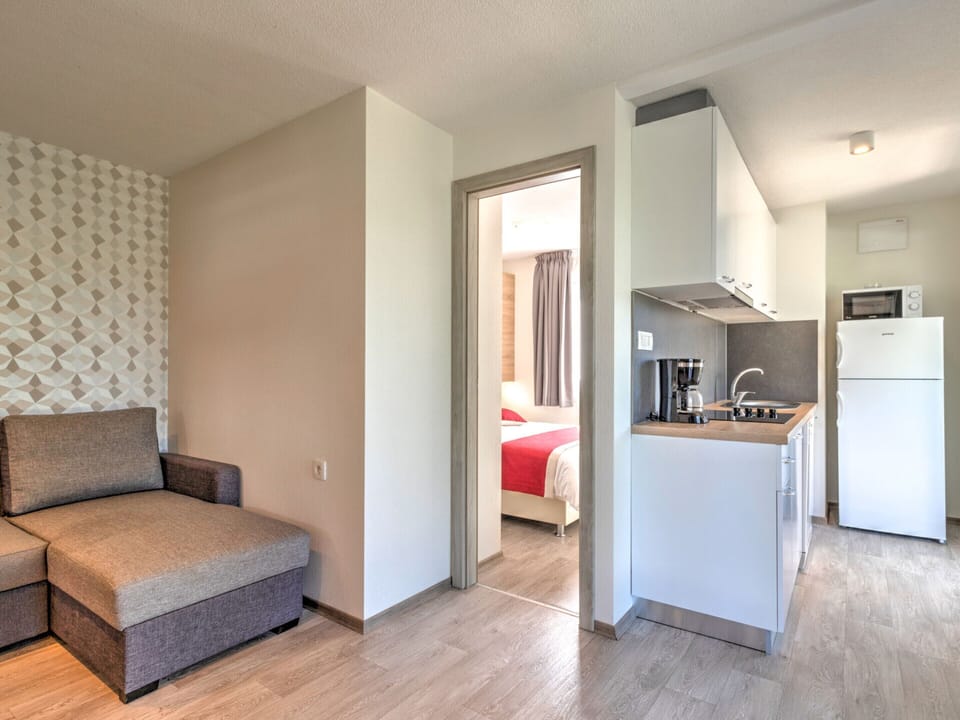 Mobile Home | Private kitchen