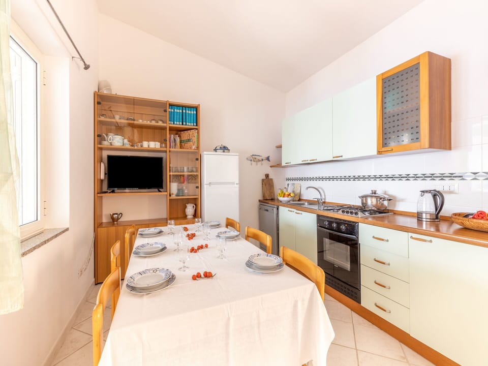 Apartment | Dining