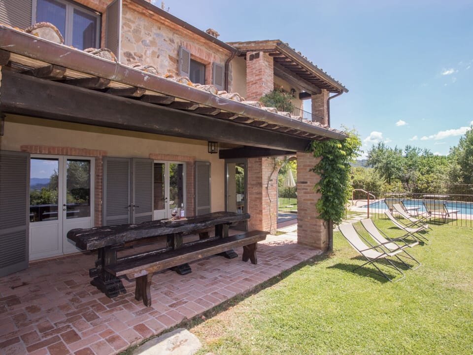 Villa | Exterior