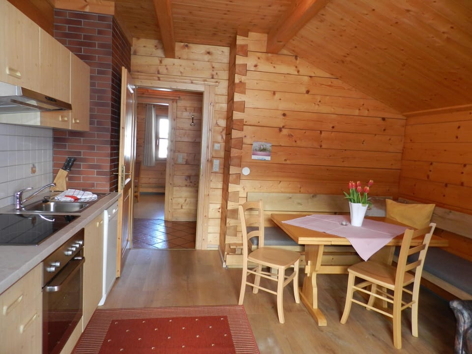 Apartment | Dining
