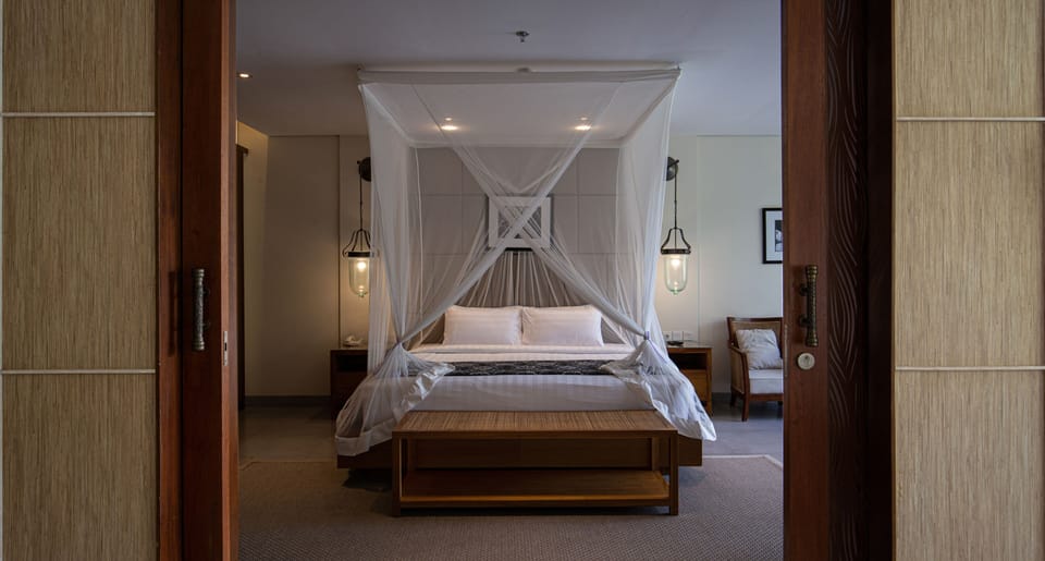 Suite, 1 Bedroom | Minibar, in-room safe, desk, free WiFi