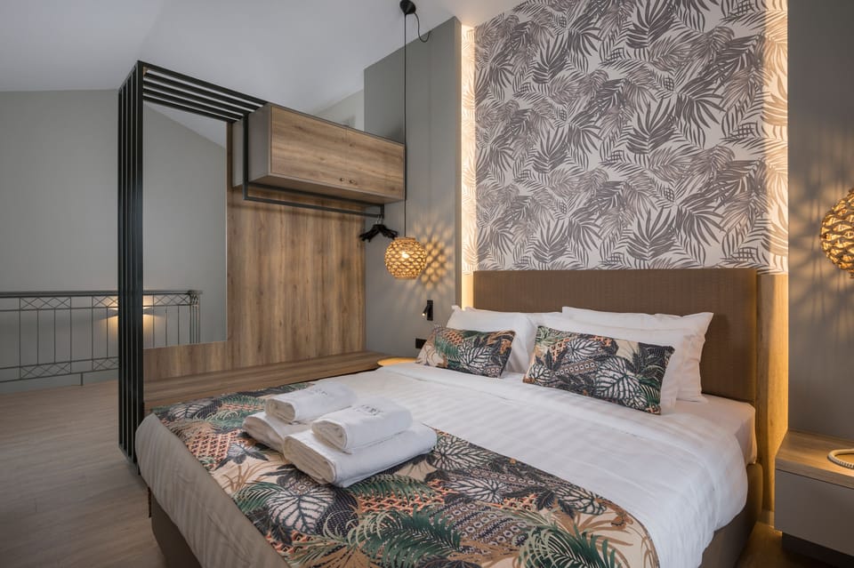Egyptian cotton sheets, premium bedding, desk, soundproofing
