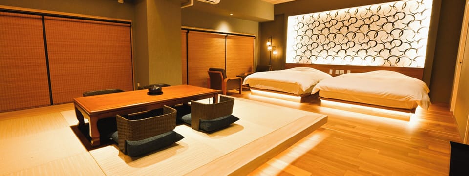 Twin Bedroom with Semi-Open-Air Bath and Sauna | Down comforters, in-room safe, blackout drapes, WiFi (free)