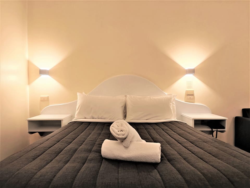 Standard Room | Individually furnished, desk, blackout drapes, soundproofing