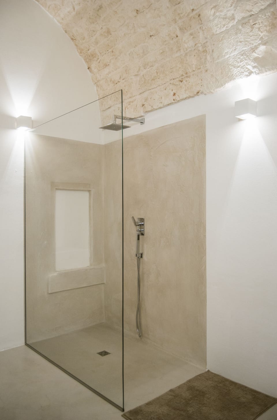 Apartment | Bathroom | Shower