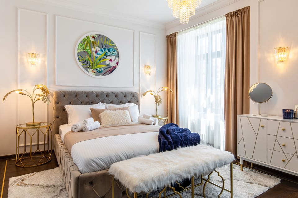 Premium bedding, memory foam beds, free minibar, individually decorated