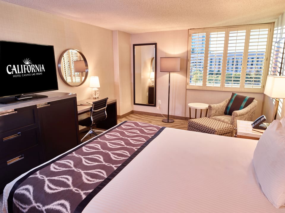 In-room safe, desk, laptop workspace, iron/ironing board