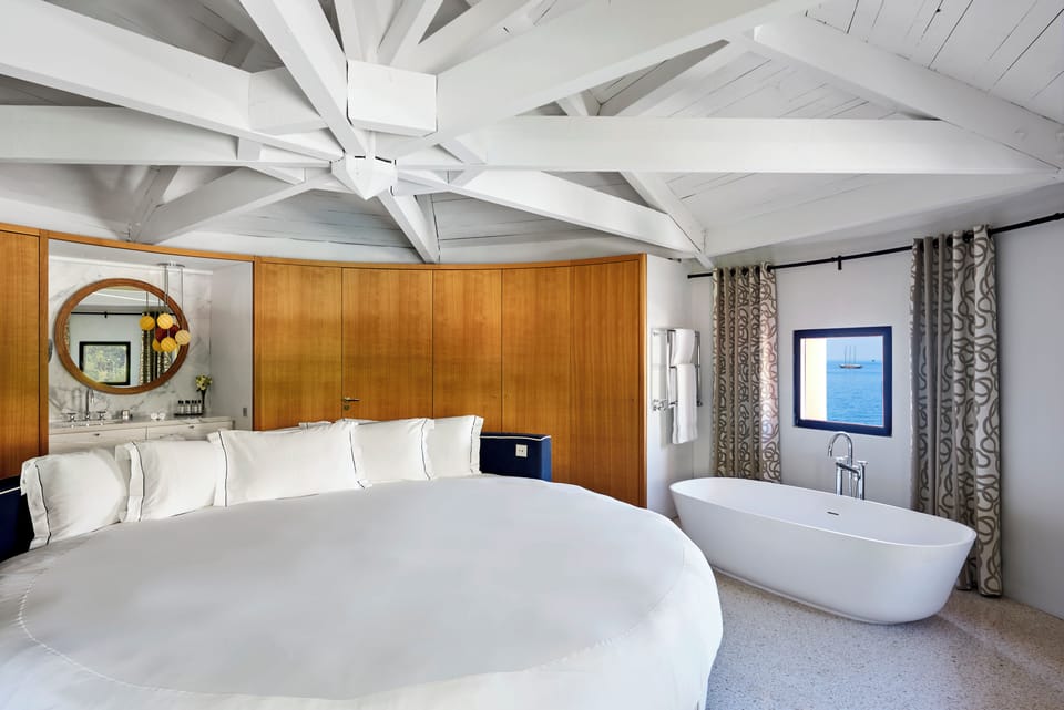 Duplex Suite, sea view | Minibar, in-room safe, desk, soundproofing