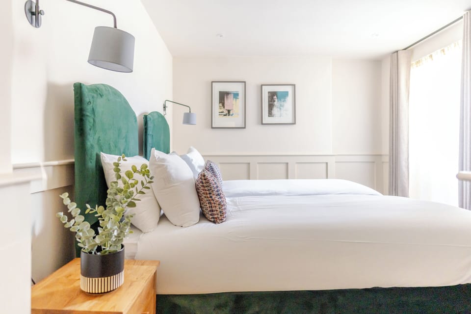 Desk, blackout drapes, iron/ironing board, free WiFi