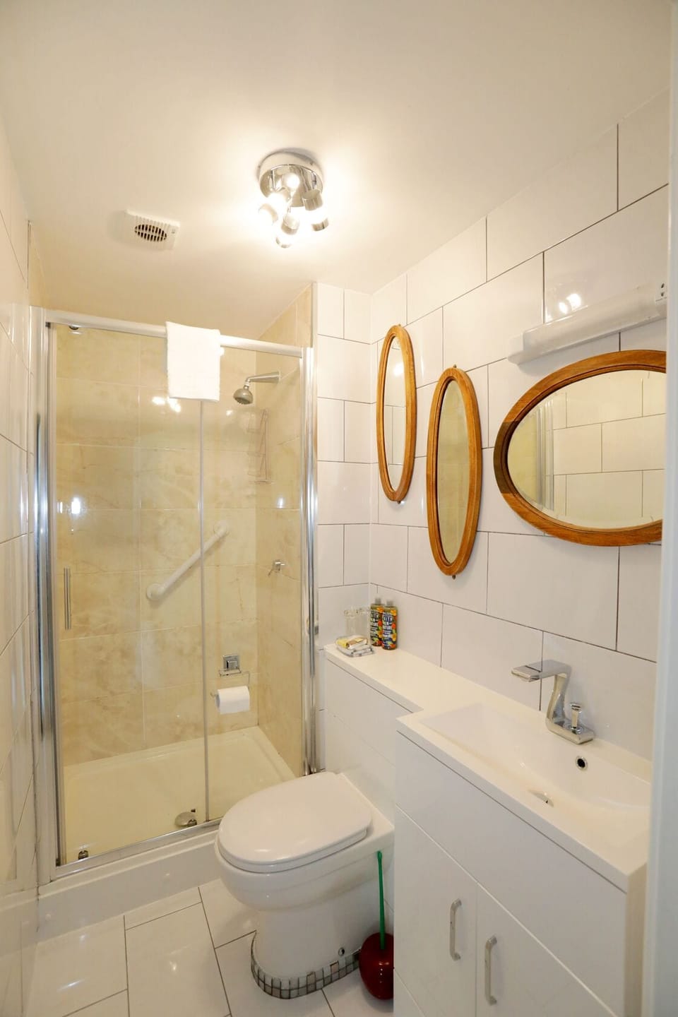 Standard Twin Room, Ensuite