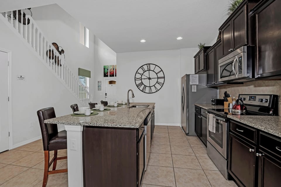 House (6 Bedrooms) | Property amenity