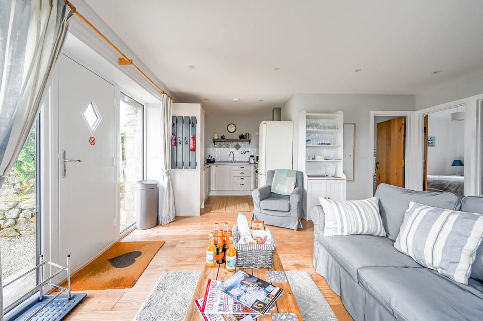 Panoramic Cottage, Private Bathroom, Courtyard View | Interior