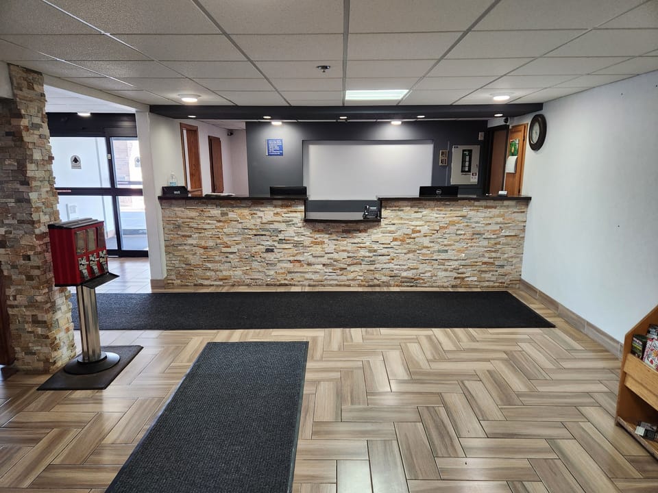 Twin Cities Inn Hotel in Mounds View