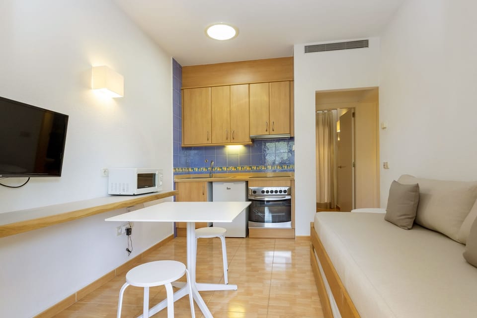 Superior Apartment, 1 Bedroom, Balcony (Plus 4 adults) | Private kitchenette | Fridge, microwave, electric kettle, toaster
