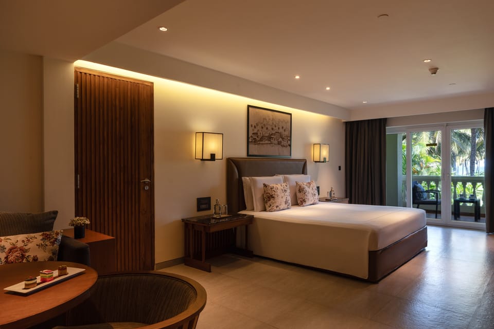 Premium Sea View Room, 1 King Bed | Premium bedding, minibar, in-room safe, individually furnished
