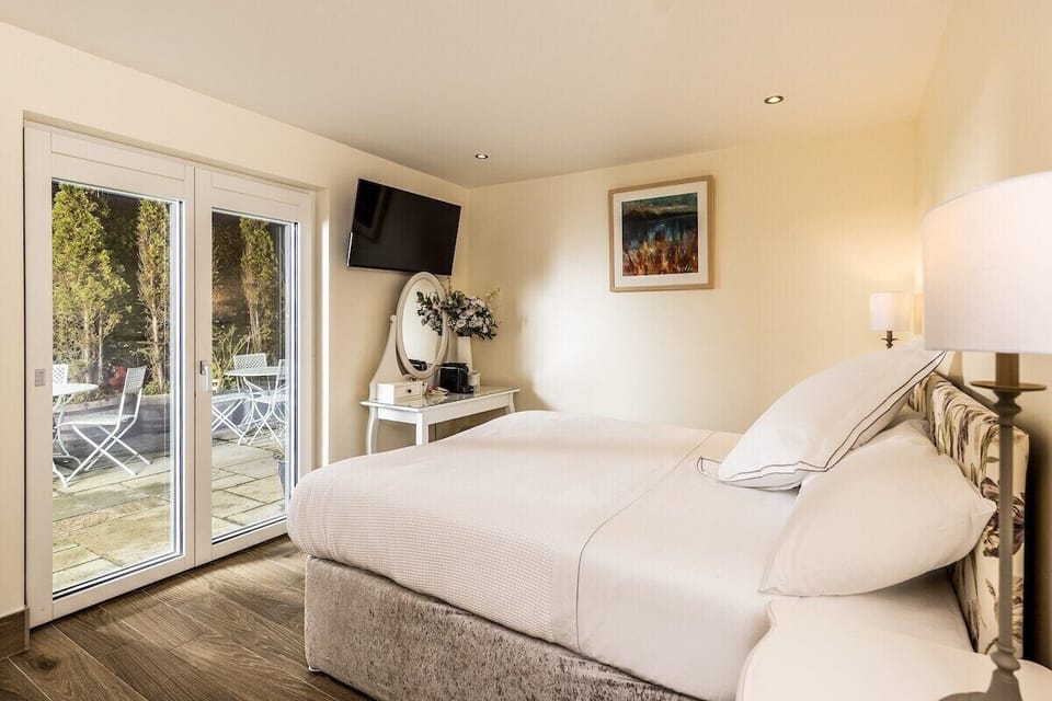 Double or Twin Room, Ensuite, Courtyard View (Pet Friendly Double/Twin)