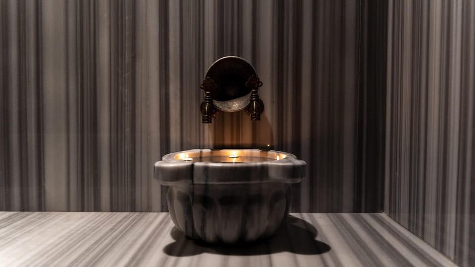 Couples treatment rooms, sauna, hot tub, steam room, Turkish bath
