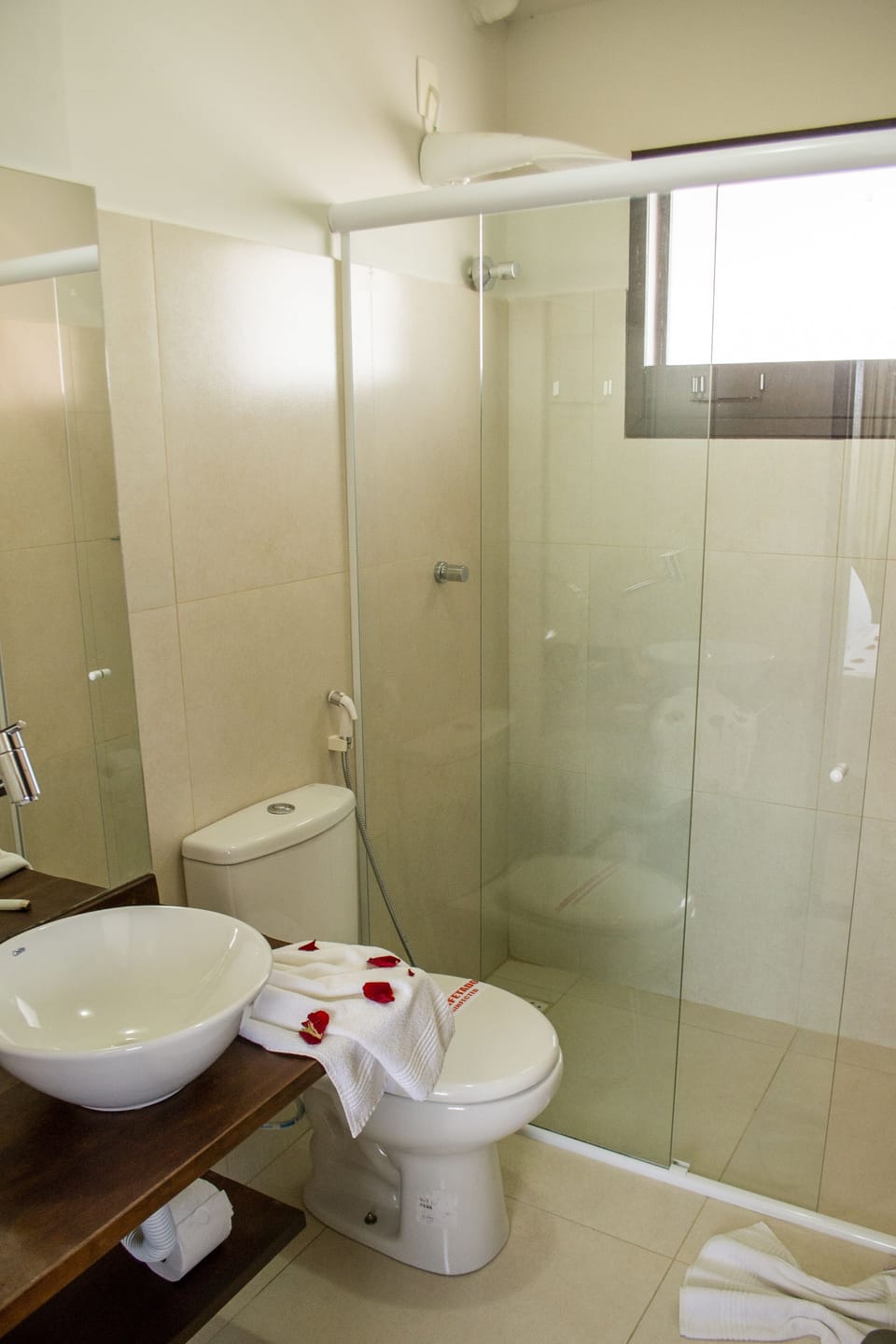 Shower, towels