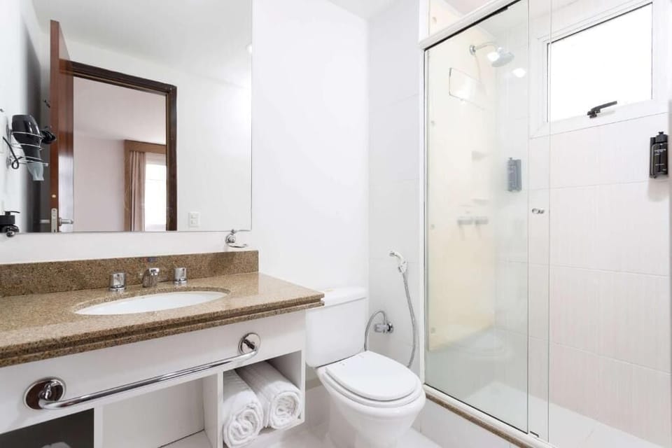 Shower, free toiletries, hair dryer, bathrobes