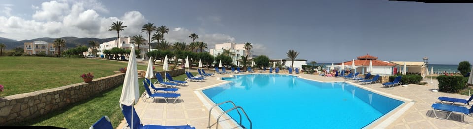 Seasonal outdoor pool