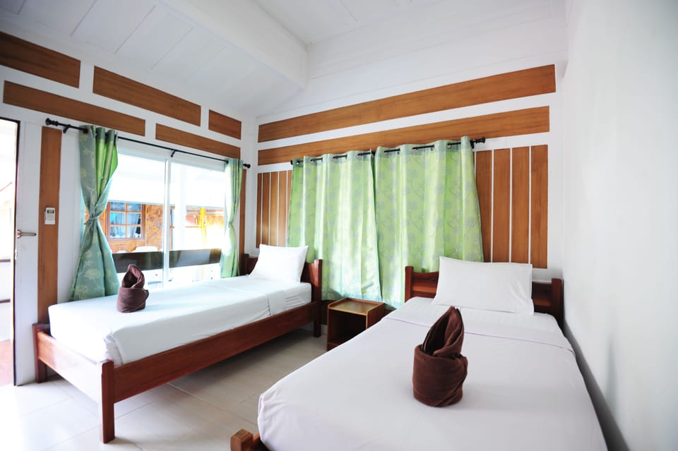 Standard Room (Air Con) | Free WiFi, bed sheets