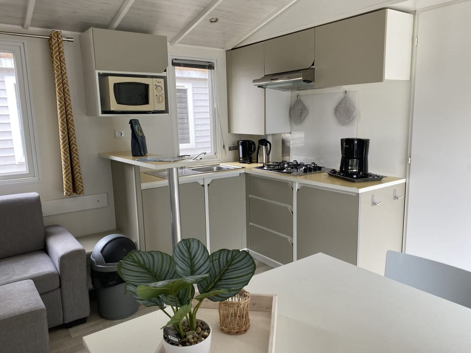 Chalet | Private kitchen | Electric kettle