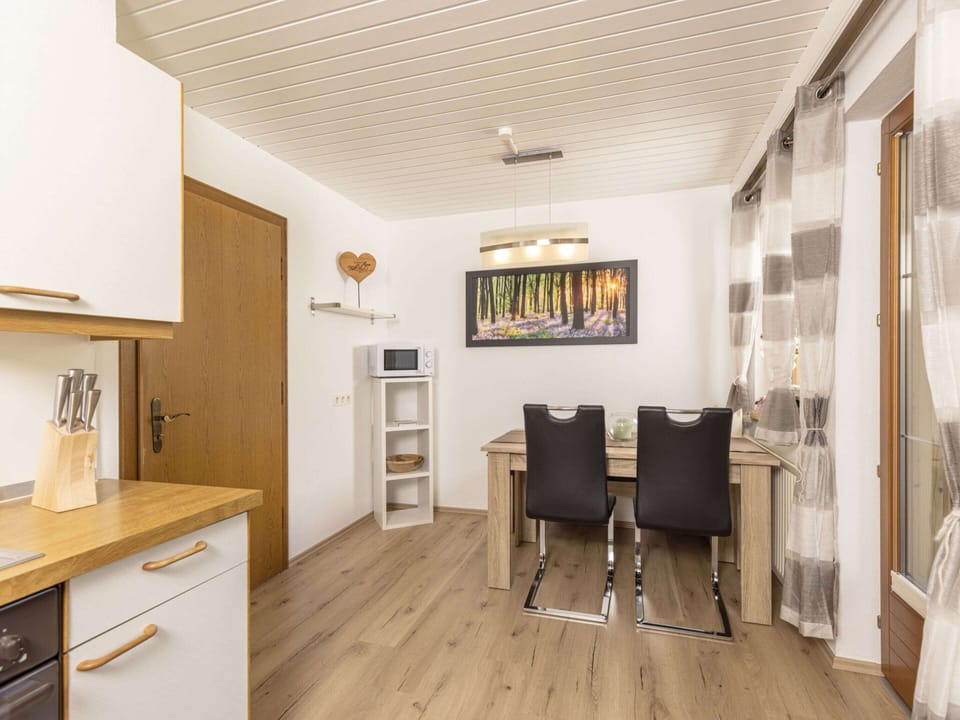 Apartment | Dining