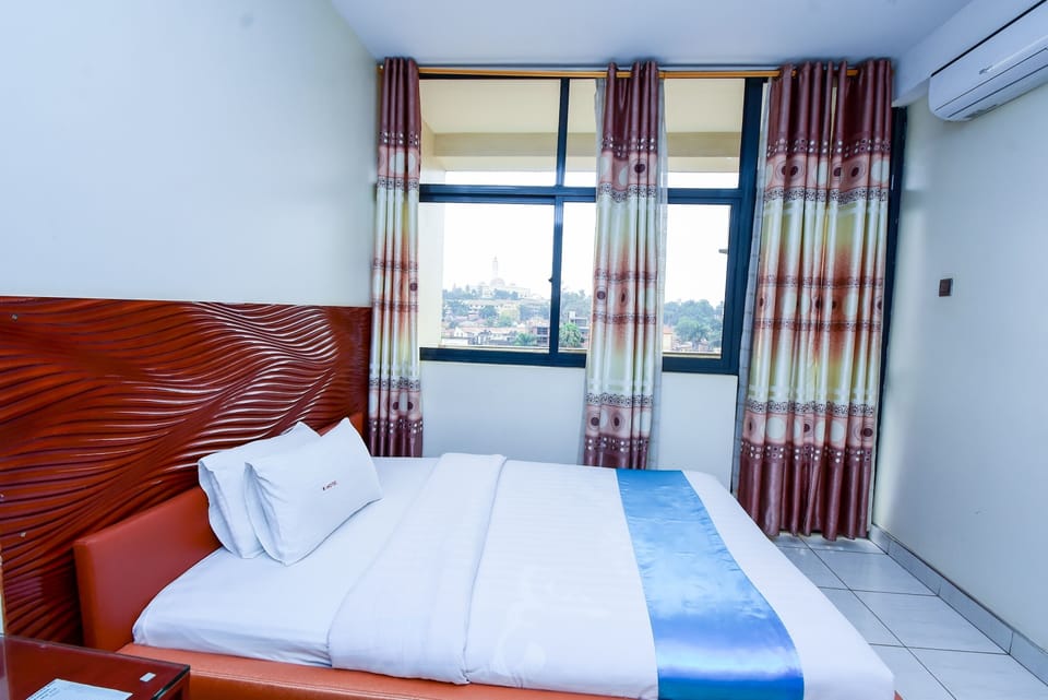 Deluxe Double Room | Individually decorated, individually furnished, desk, free WiFi
