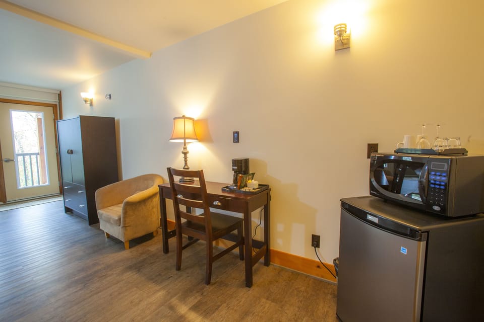 Room, 2 Queen Beds | Iron/ironing board, rollaway beds (surcharge), WiFi (free), bed sheets