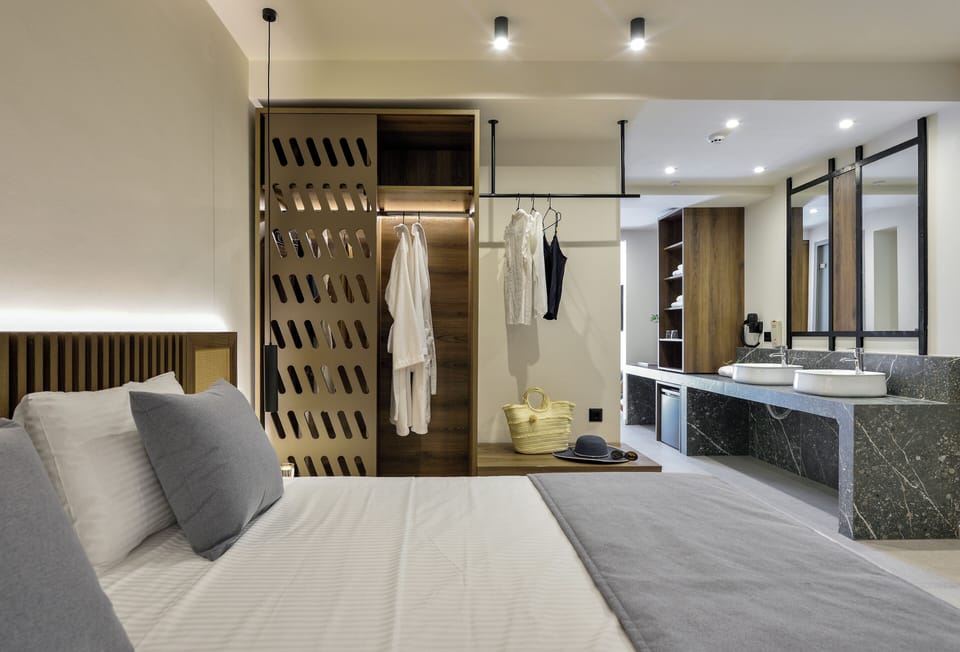 Deluxe Family Private Pool | In-room safe, blackout drapes, soundproofing, iron/ironing board