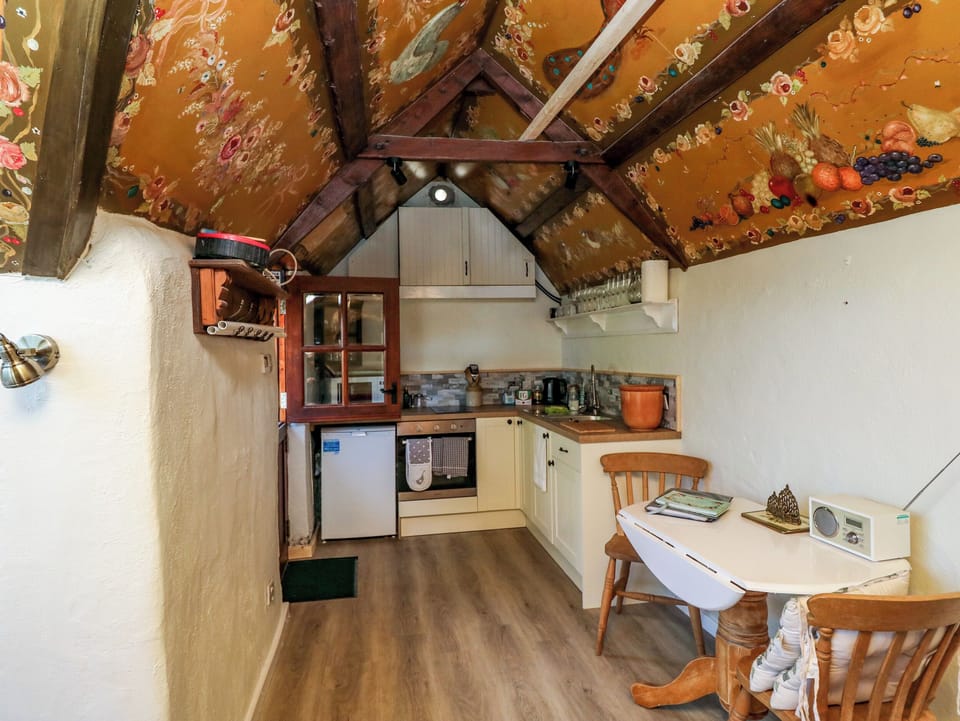 Cottage | Interior