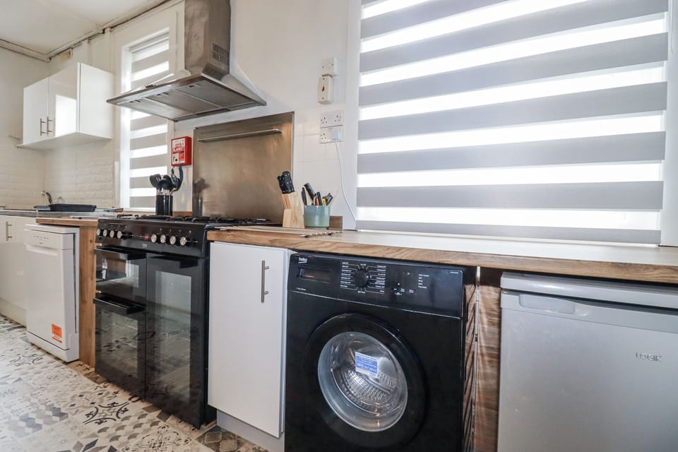 Fridge, microwave, dishwasher, electric kettle