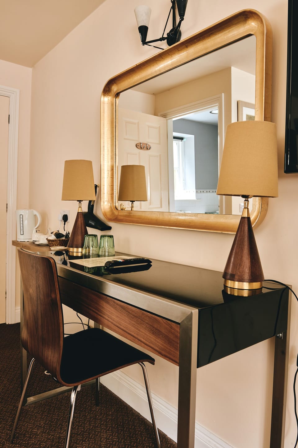Suite, Ensuite