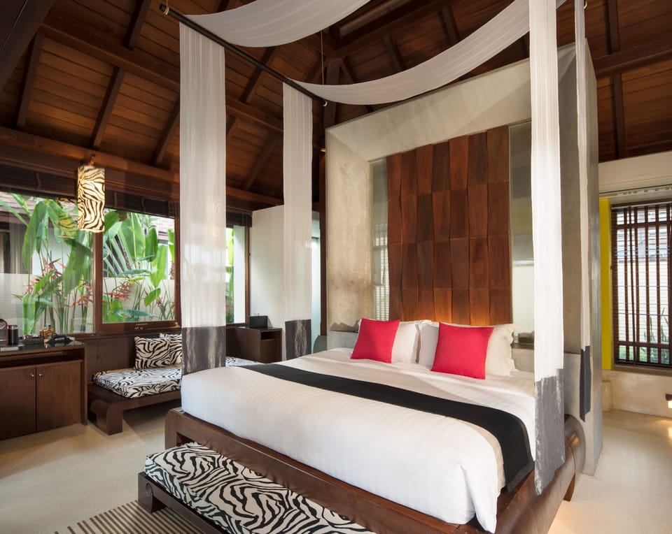 Grand Pool Villa | In-room safe, desk, rollaway beds (surcharge), WiFi (free)