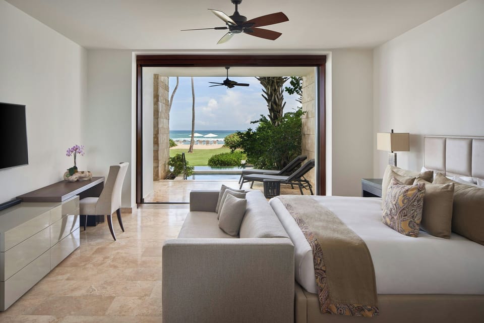 Room, 2 Bedrooms, Oceanfront (Residence With Den) | Minibar, in-room safe, individually furnished, desk