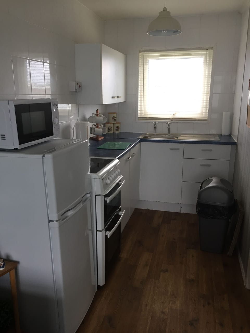 Chalet | Private kitchen | Fridge, microwave, oven, stovetop
