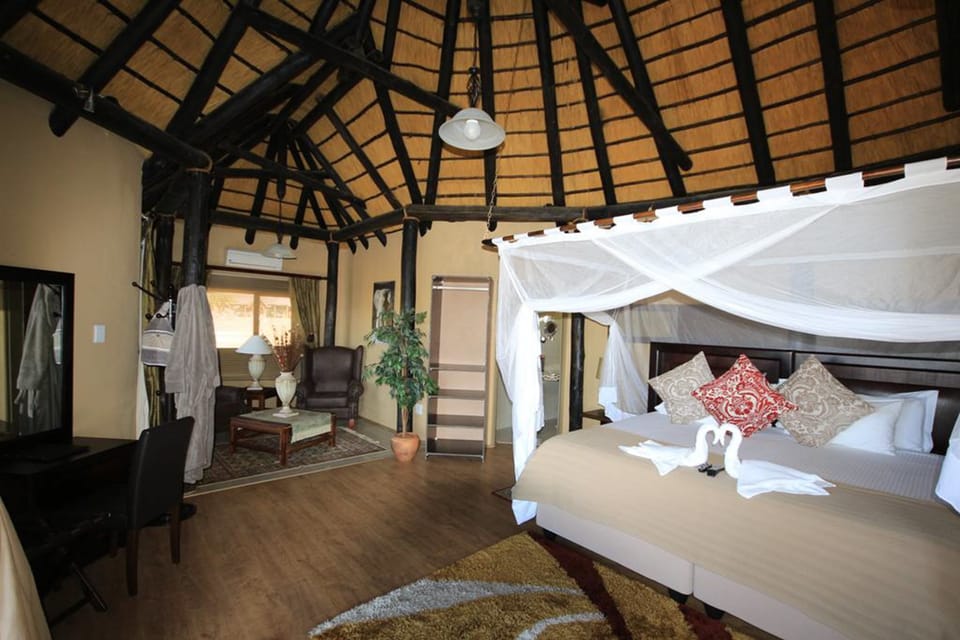 Luxury Villa (Premium 9) | In-room safe, laptop workspace, WiFi (free), individually decorated