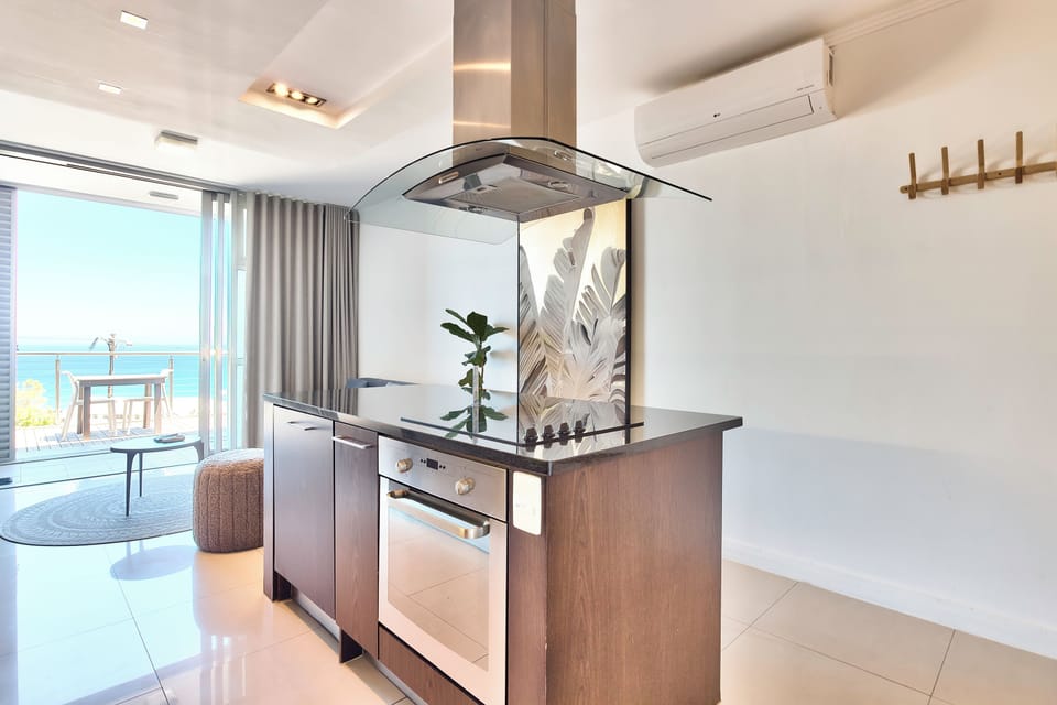 Apartment, 1 Bedroom, Balcony, Ocean View | Interior