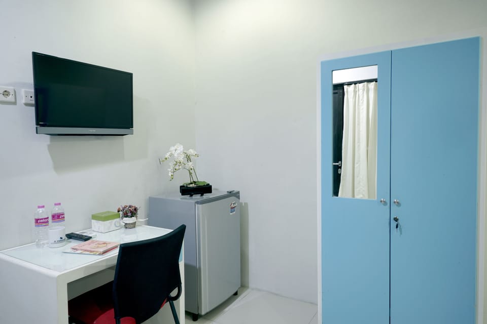 Deluxe Room | Desk, free WiFi, bed sheets