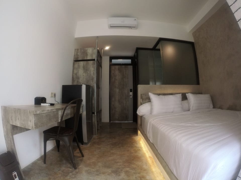 Deluxe Room | Desk, soundproofing, WiFi (free), bed sheets