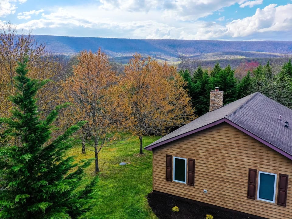 House, Multiple Beds (Cacapon Connected - Workplace Retreat) | Exterior