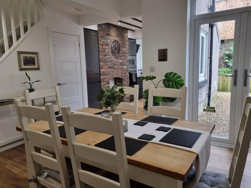House | Dining