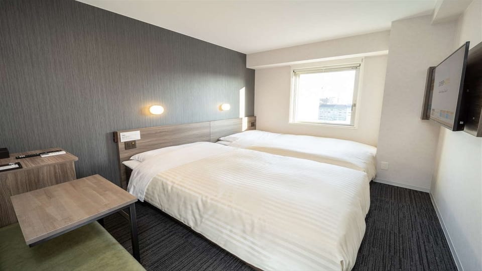 Deluxe Twin Room, Non Smoking | Free WiFi, bed sheets