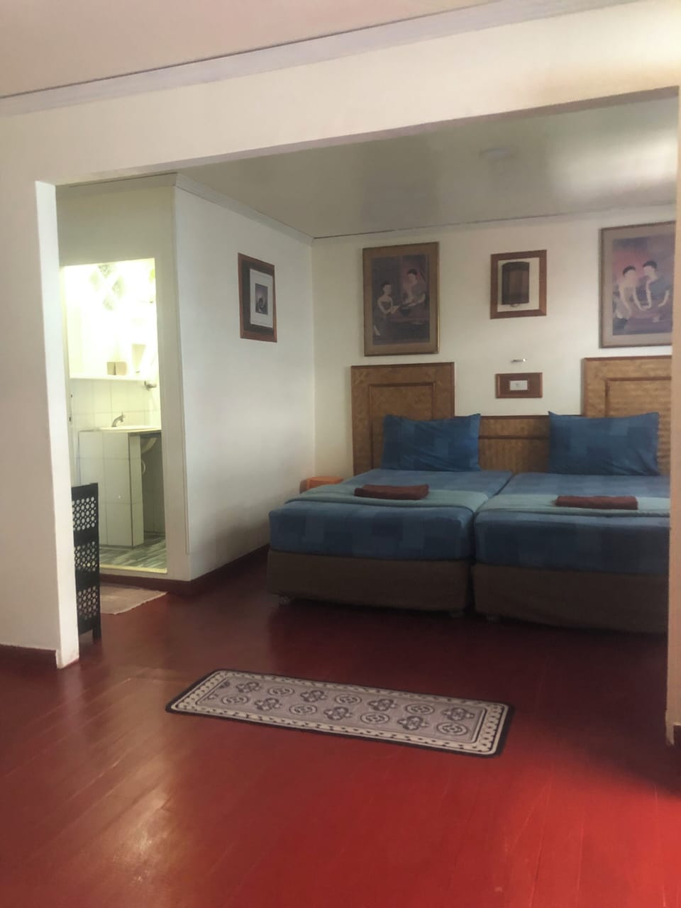 Large Room With Air Conditioning | Free WiFi, bed sheets