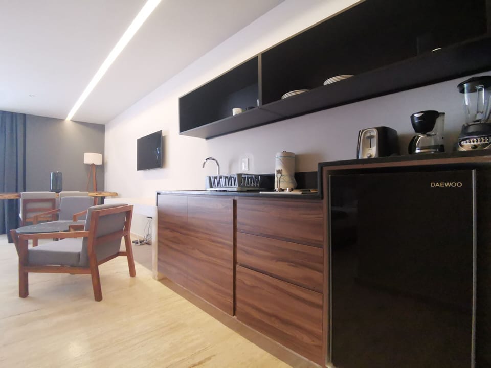 Luxury Loft, Terrace, Ground Floor | Private kitchenette