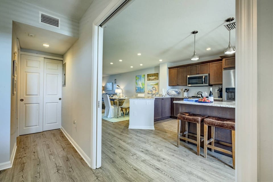 Condo (Bay Tree Beach Side) | Exterior