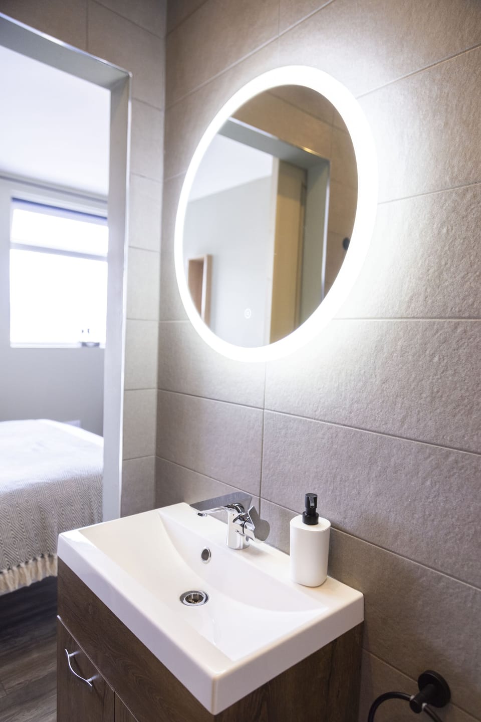 Executive Triple Room | Bathroom | Shower, free toiletries, hair dryer, slippers