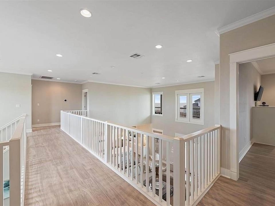 House, 6 Bedrooms | Interior