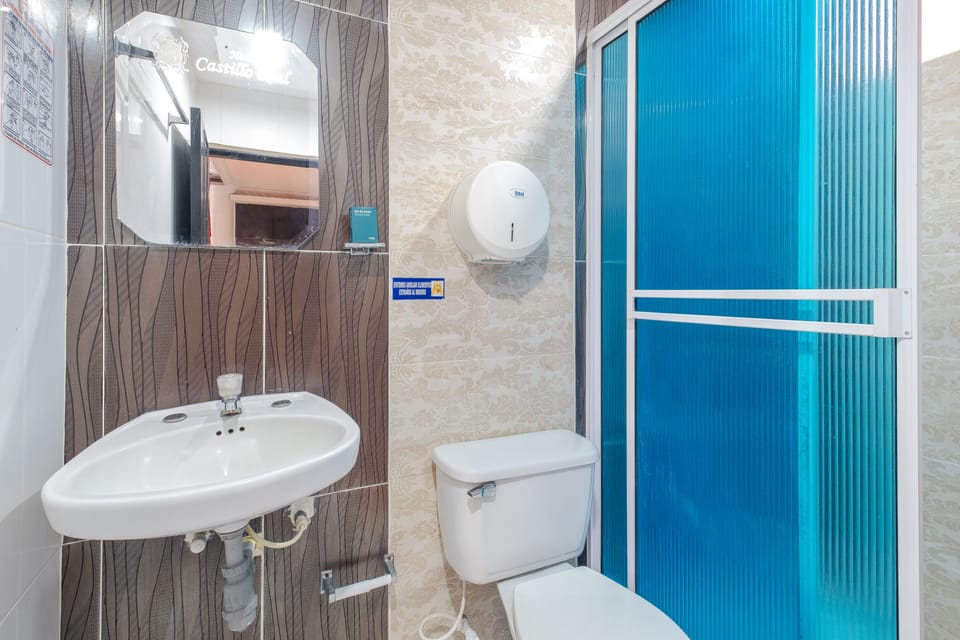 Standard Double Room | Bathroom | Shower, free toiletries, towels, soap