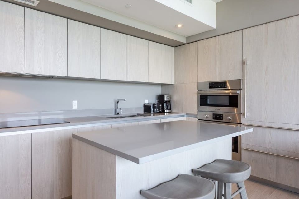 Condo, 3 Bedrooms | Private kitchen | Fridge, microwave, oven, dishwasher